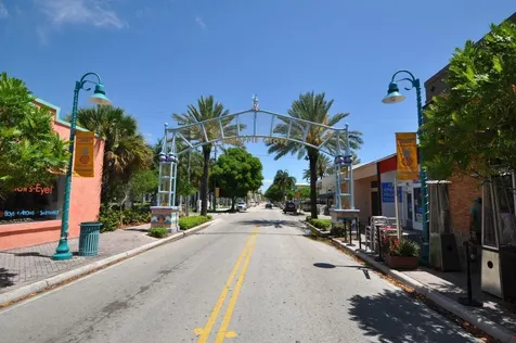 122 Andrews Avenue Delray Beach FL 33483