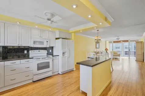 2014 S Federal Highway Boynton Beach FL 33435
