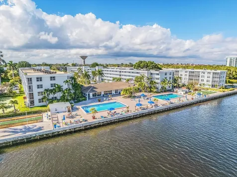 2014 S Federal Highway Boynton Beach FL 33435