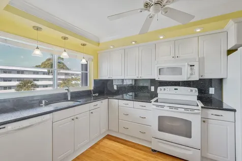 2014 S Federal Highway Boynton Beach FL 33435