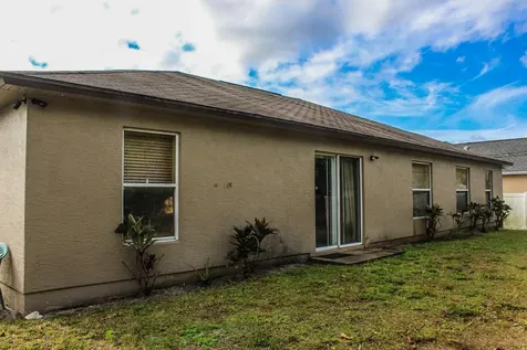 331 Se Husted Terrace Port Saint Lucie FL 34983