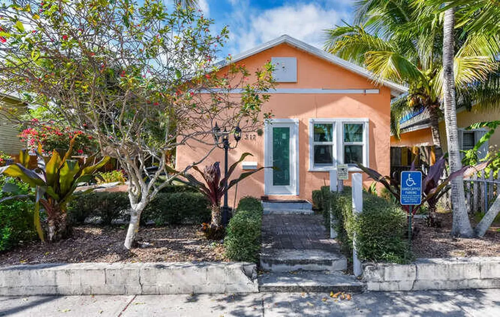 317 N D Street Lake Worth Beach FL 33460