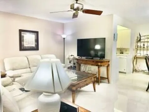 1050 Cornwall C Boca Raton FL 33434