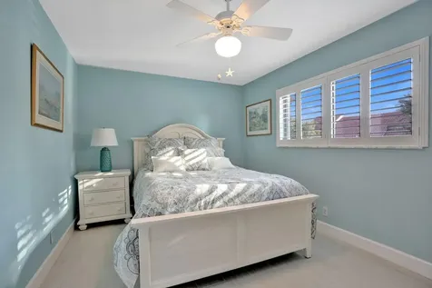 4 Lexington Lane Palm Beach Gardens FL 33418