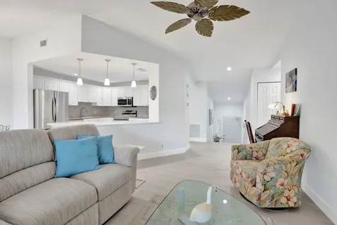 4 Lexington Lane Palm Beach Gardens FL 33418