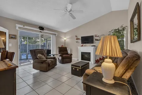 4846 Nw 14th Street Coconut Creek FL 33063