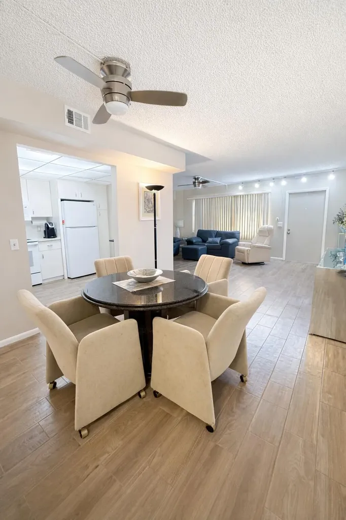 3030 Wolverton B Boca Raton FL 33434