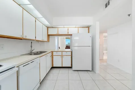 896 N Federal Highway Lantana FL 33462
