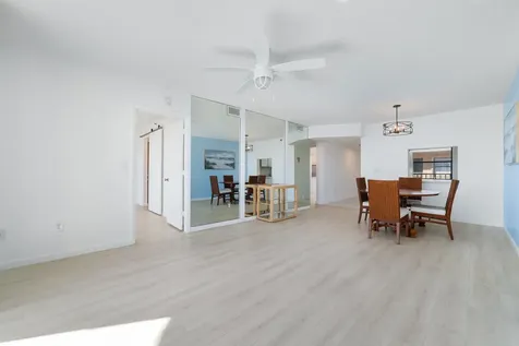 896 N Federal Highway Lantana FL 33462