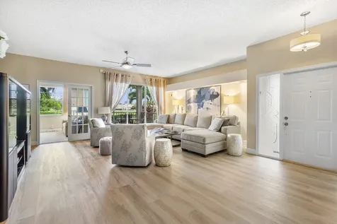 5070 Lake Catalina Drive Boca Raton FL 33496