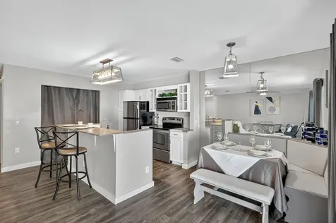 5785 Se Collins Avenue Stuart FL 34997