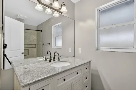 5785 Se Collins Avenue Stuart FL 34997