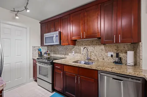 1021 Hillsboro Mile Hillsboro Beach FL 33062