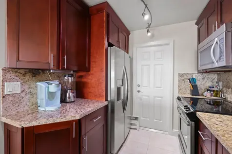 1021 Hillsboro Mile Hillsboro Beach FL 33062