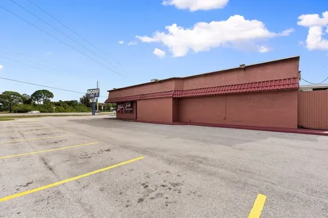 8259 S Us Highway 1 Port Saint Lucie FL 34952