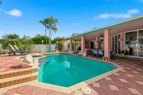 1685 Sw 17th Street Boca Raton FL 33486