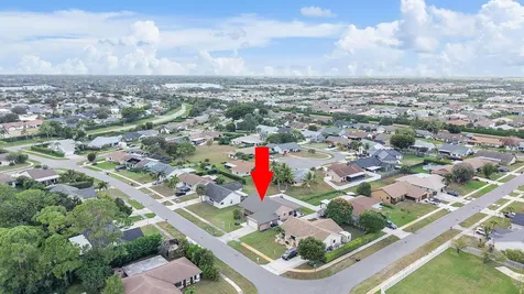 8289 Waccamaw Lane Lake Worth FL 33467