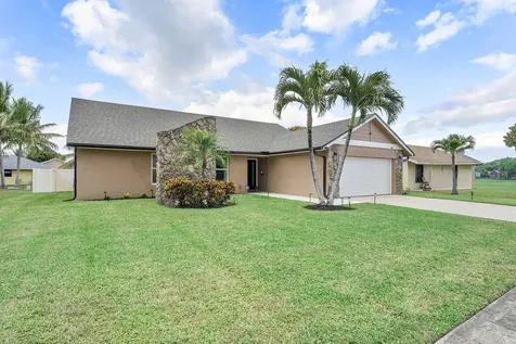 8289 Waccamaw Lane Lake Worth FL 33467
