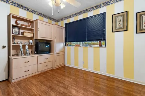3186 Via Poinciana Lake Worth FL 33467