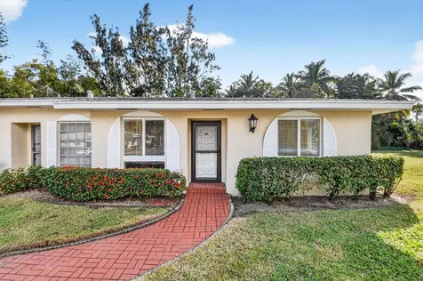 13752 Via Flora Delray Beach FL 33484