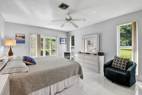 13752 Via Flora Delray Beach FL 33484