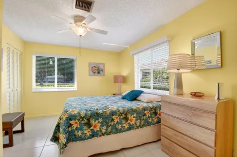 13752 Via Flora Delray Beach FL 33484