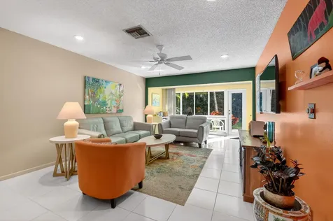 13752 Via Flora Delray Beach FL 33484