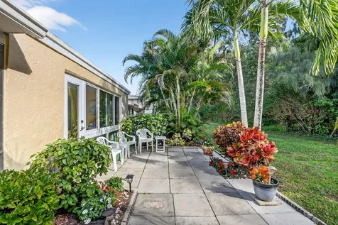 13752 Via Flora Delray Beach FL 33484
