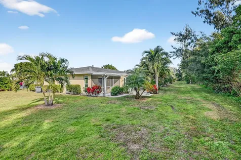 13752 Via Flora Delray Beach FL 33484