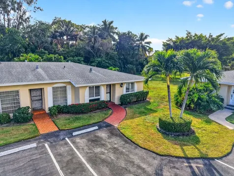 13752 Via Flora Delray Beach FL 33484