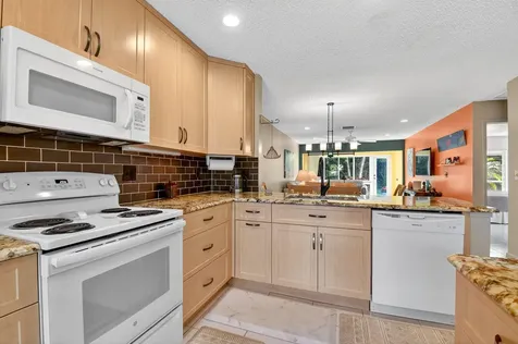 13752 Via Flora Delray Beach FL 33484