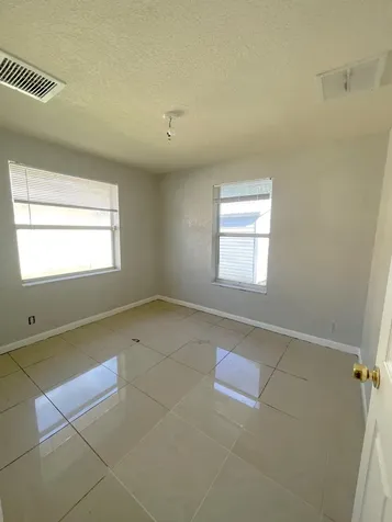 17 Sw 6th Avenue Dania FL 33004