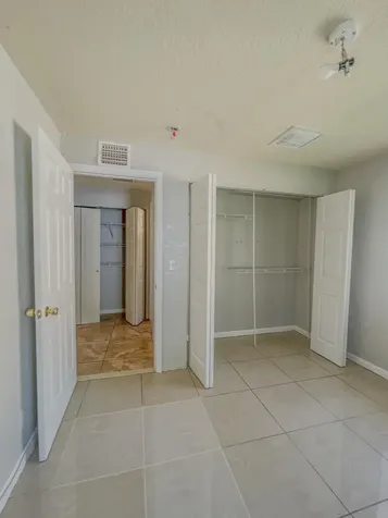 17 Sw 6th Avenue Dania FL 33004