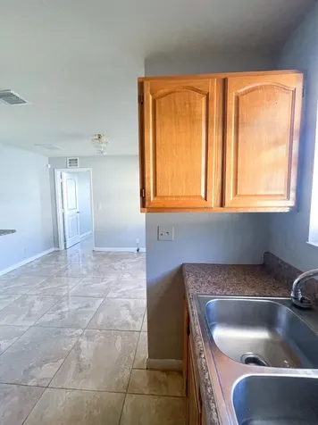 17 Sw 6th Avenue Dania FL 33004
