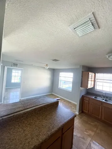 17 Sw 6th Avenue Dania FL 33004