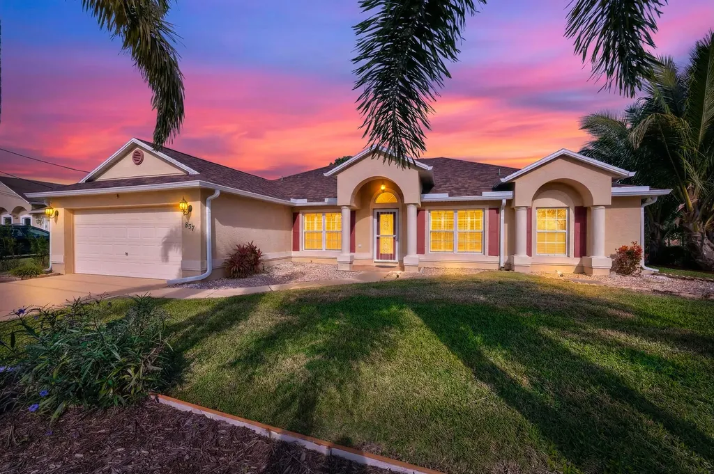 837 Sw Hamberland Avenue Port Saint Lucie FL 34953