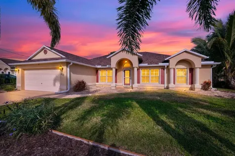837 Sw Hamberland Avenue Port Saint Lucie FL 34953