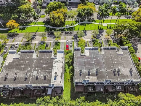 2461 Ne 135th Street North Miami FL 33181