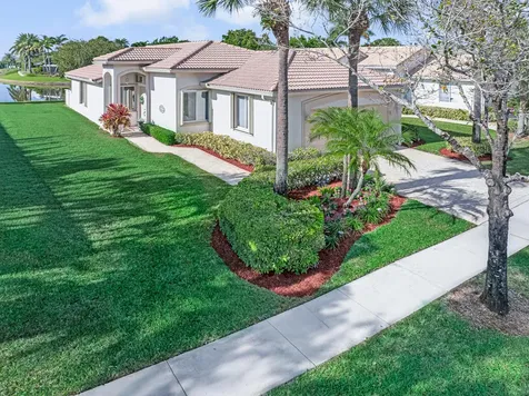 2235 Sapphire Circle West Palm Beach FL 33411