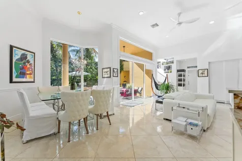 6676 Nw 127th Terrace Parkland FL 33076