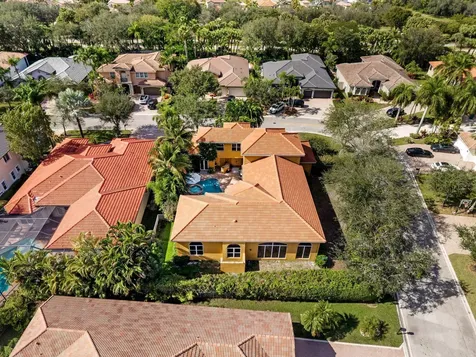 6676 Nw 127th Terrace Parkland FL 33076