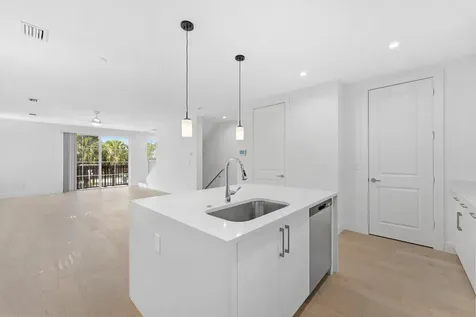 47 NW 4th Avenue Delray Beach FL 33444