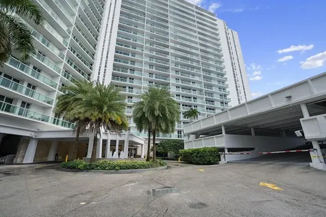 100 Bayview Drive Sunny Isles Beach FL 33160