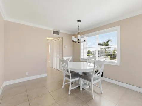 530 Horizons E Boynton Beach FL 33435
