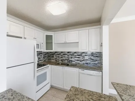 530 Horizons E Boynton Beach FL 33435