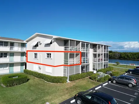 530 Horizons E Boynton Beach FL 33435
