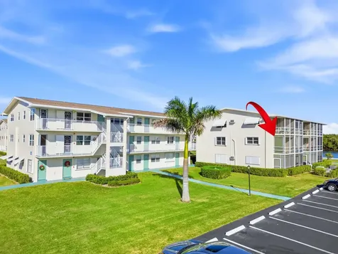 530 Horizons E Boynton Beach FL 33435