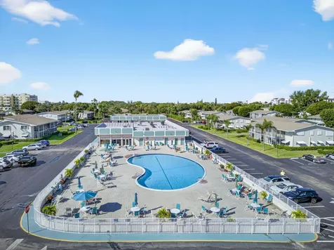 530 Horizons E Boynton Beach FL 33435
