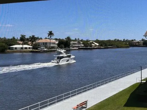 530 Horizons E Boynton Beach FL 33435