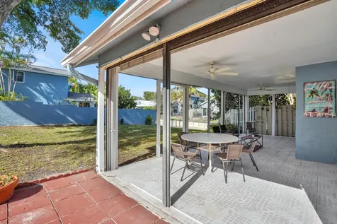 940 Rainberry Lake Drive Delray Beach FL 33445